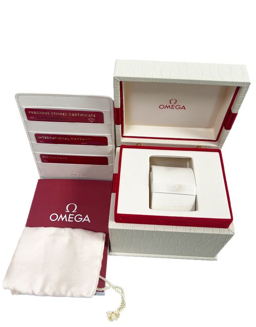 Omega Speedmaster 38 324.38.38.50.02.001 Image 4